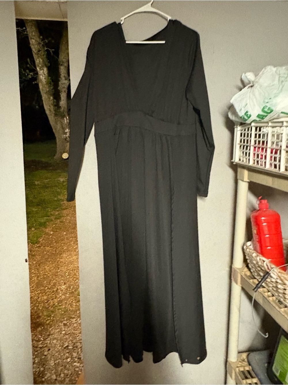 Women's Black Long Sleeve Maxi Dress